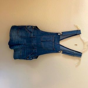 Overall shorts